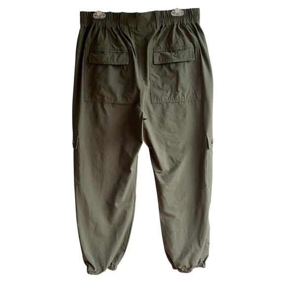 CAbi Quantum Cargo Pants Size M Army Green Ankle Joggers Pockets 4511 - Picture 7 of 12